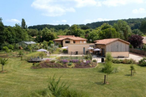 Magnifique Eco-gîte 4 personnes avec piscine naturelle